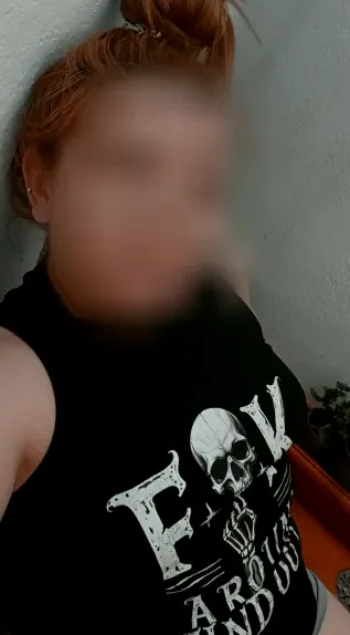 Antonia, 35