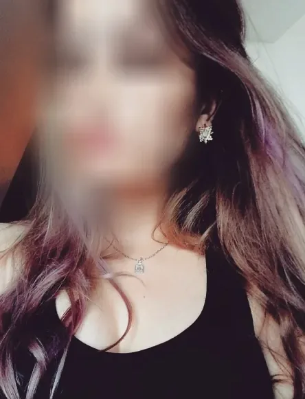 Diana, 32