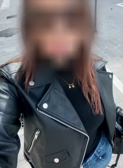 Emma, 36