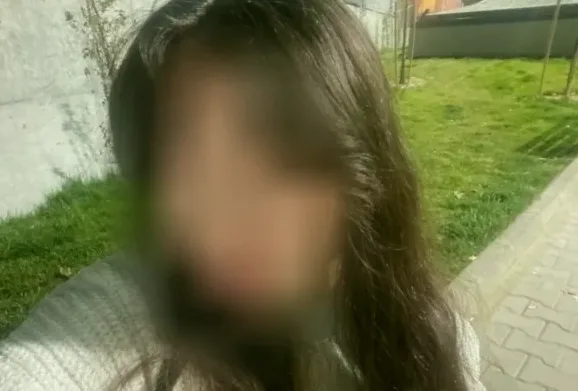 Greta, 22