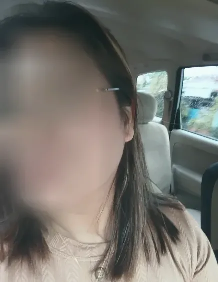 Kathleen, 33
