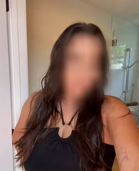 Lotta, 36
