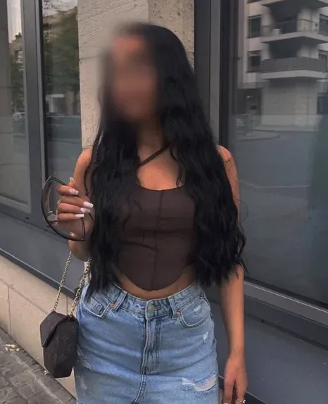 Sina, 19