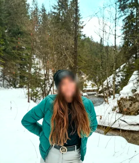 Stefanie, 27
