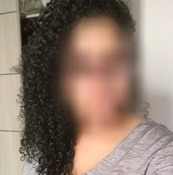 Yvonne, 34